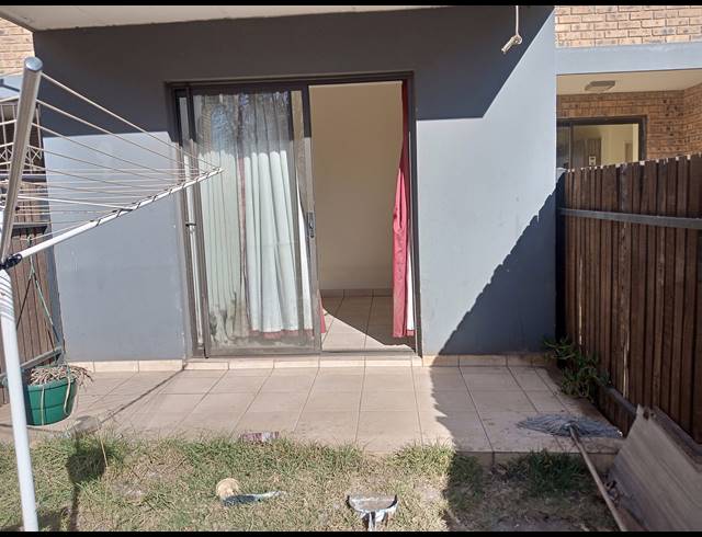 1 BEDROOM SECTIONAL TITLE FOR SALE IN COMET